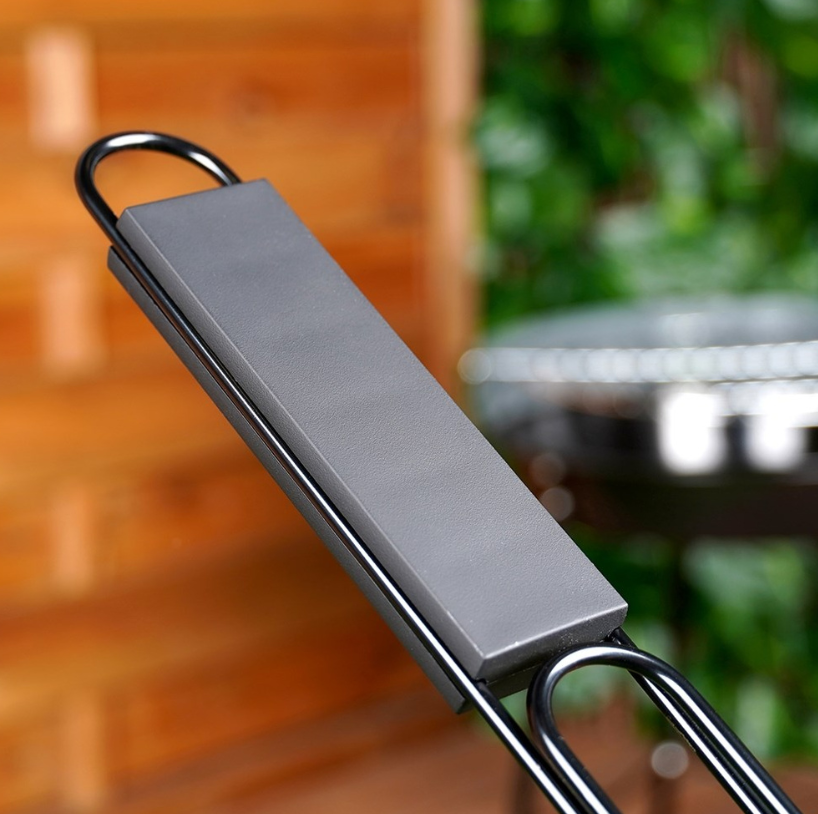 Grotelės mėsai, burgeriams kepti. Nelimpančios ir metalinės - 49x21cm.
