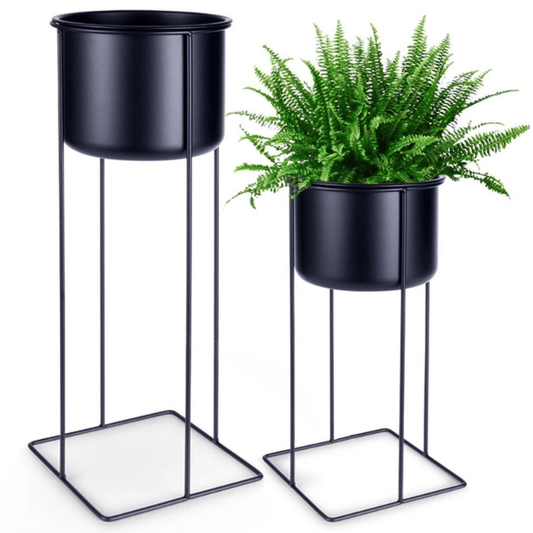 Didelis juodos spalvos apvalus vazonas ant stabilaus stovo, matmenys 21 x 21 x 58,5 cm