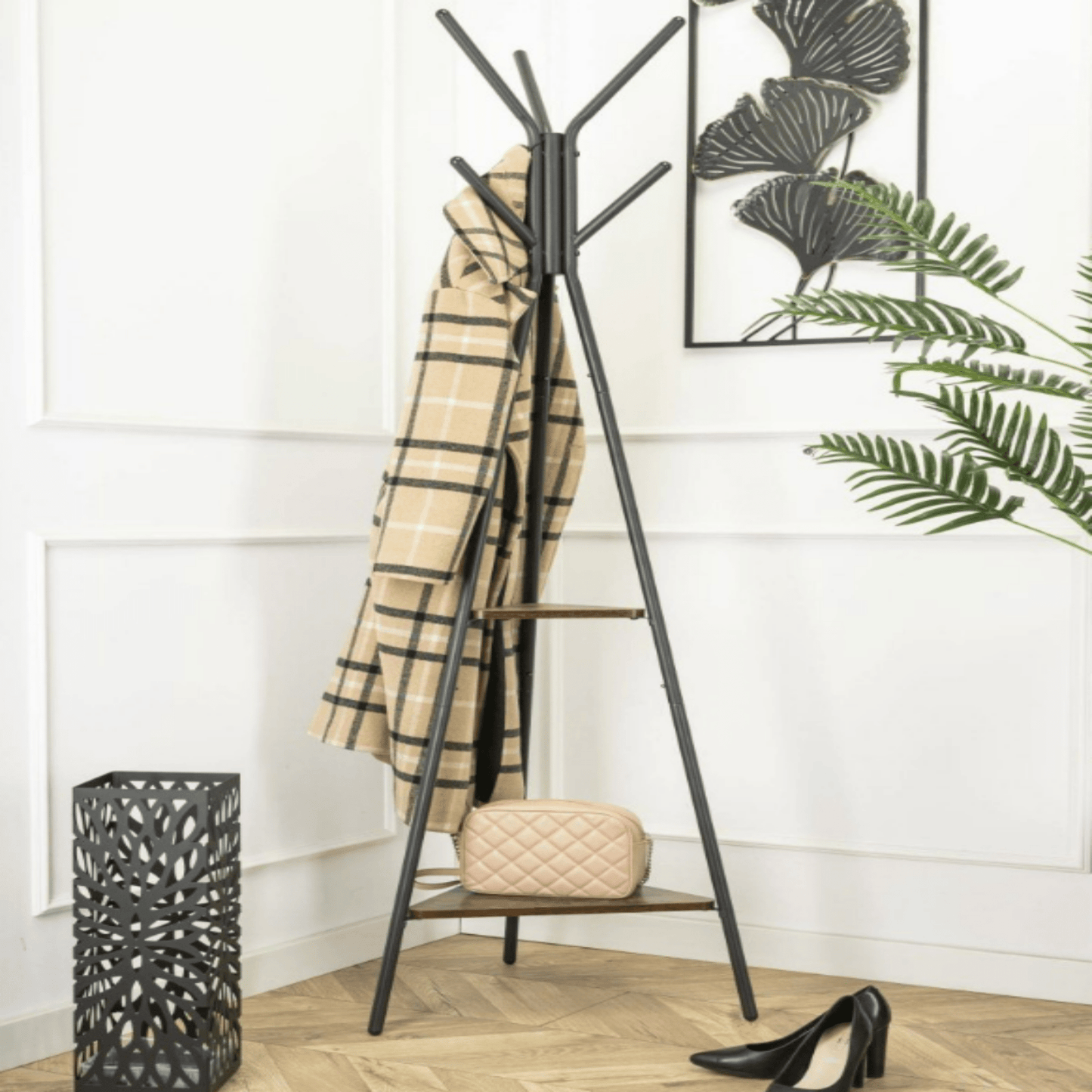 Tvirta kabykla su lentynomis avalynei ar aksesuarams