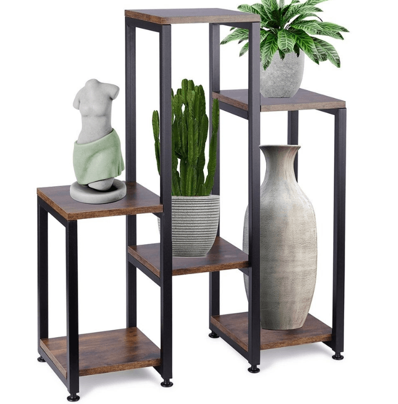 Gėlių stovai, įdėklai – patogiam ir estetiškam augalų eksponavimui. LUCA sprendimai, kurie papildo tavo namų interjerą.