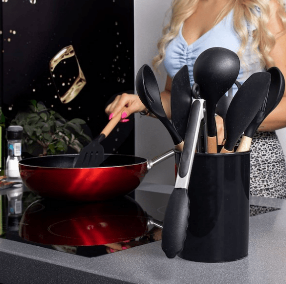 Virtuvės įrankiai iš 12vnt. silikoniniai, juodi. - LUCA