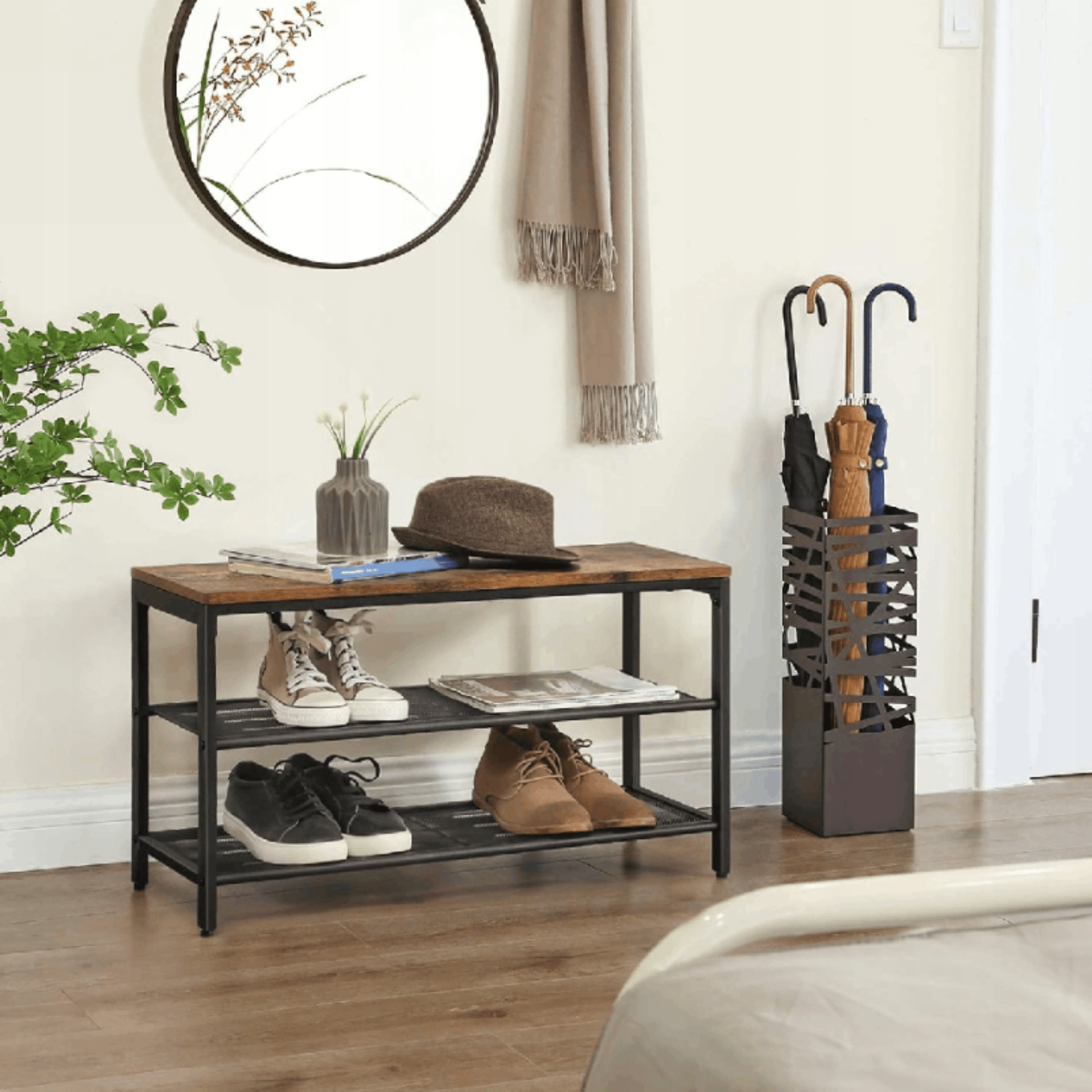Kompaktiškas batų laikymo suoliukas su patvariu medžio ir metalo deriniu