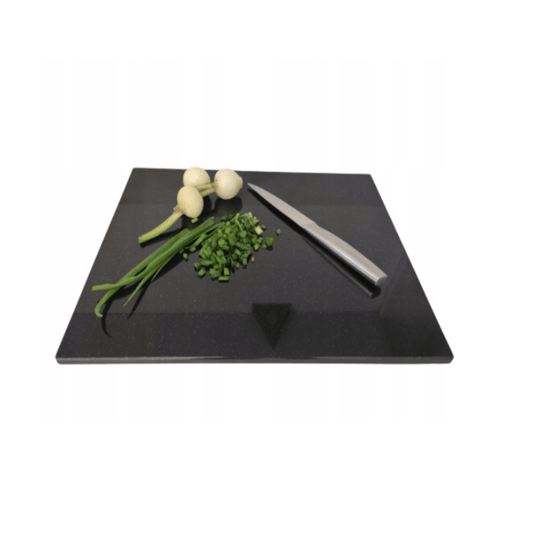 Juoda granito pjaustymo lentelė 20x30 cm moderniai virtuvei