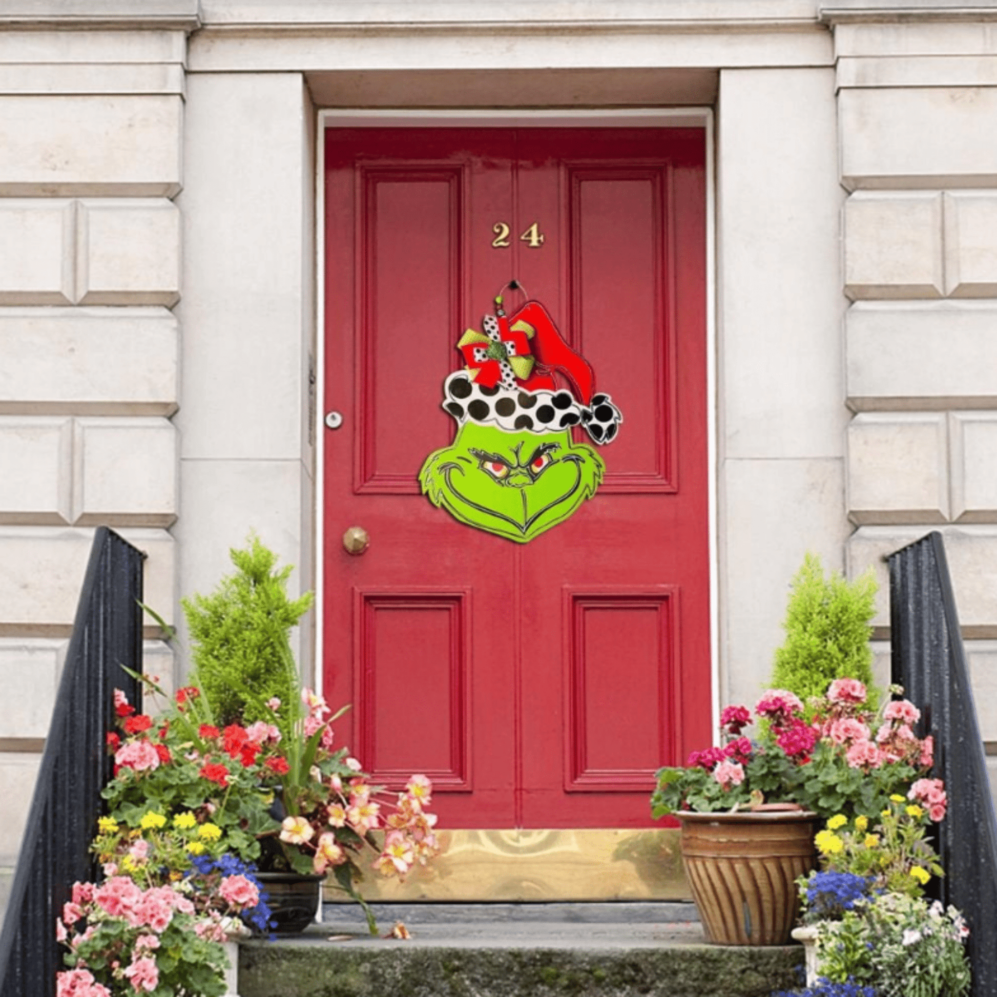 Medinis Kalėdų ženklas su išdykusia veido išraiška – durų ar sienos dekoras