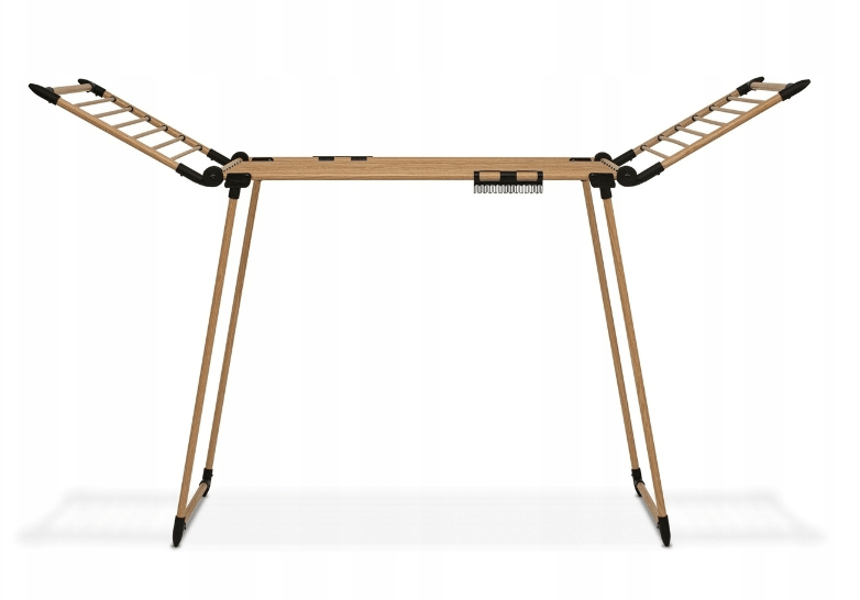 Džiovyklė išskleista iki 174 cm ilgio – talpina visos šeimos skalbinius