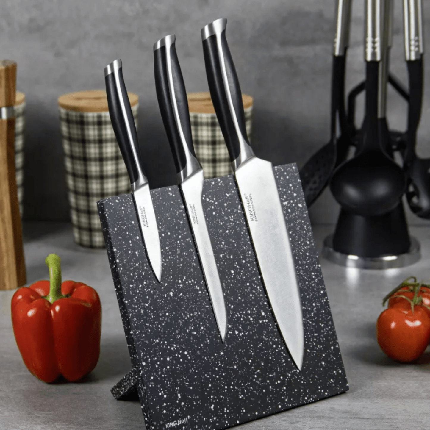 Magnetinis peilių stovas Marble Black su moderniu marmuro dizainu virtuvei