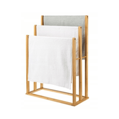 Kabykla su trijų aukščių juodais metaliniais strypais – šoninis vaizdas