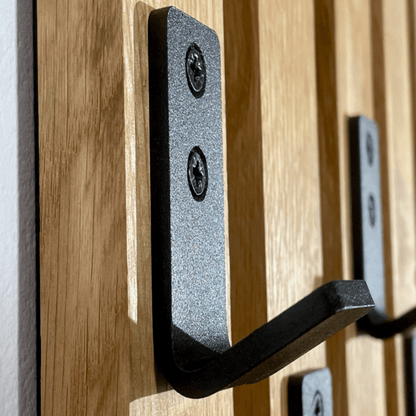 Alyvuota ąžuolo lamelių pakaba su tvirtu montavimu