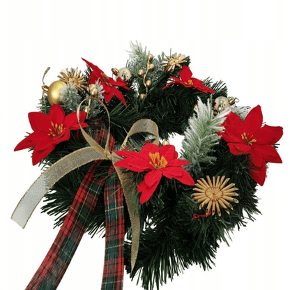 Tankus dirbtinių spygliuočių vainikas su uogomis ir šventinėmis detalėmis